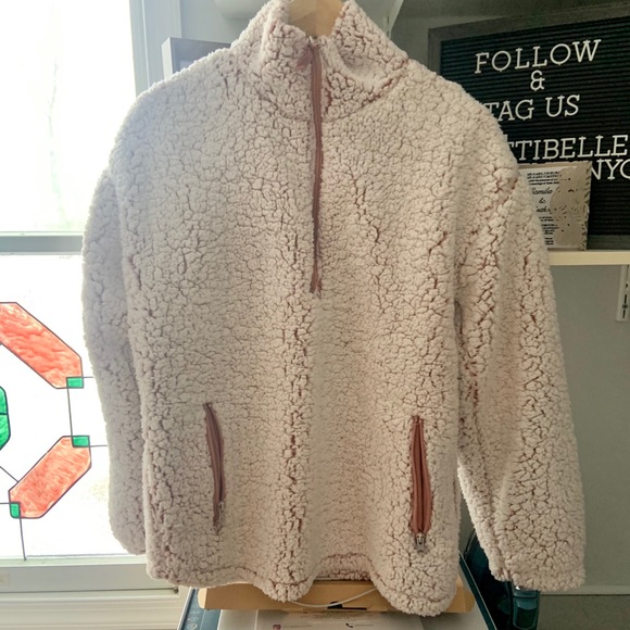 Forever 21 Sherpa Pullover - Picture 1 of 5